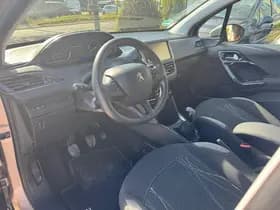 Peugeot 208 thumbnail 8