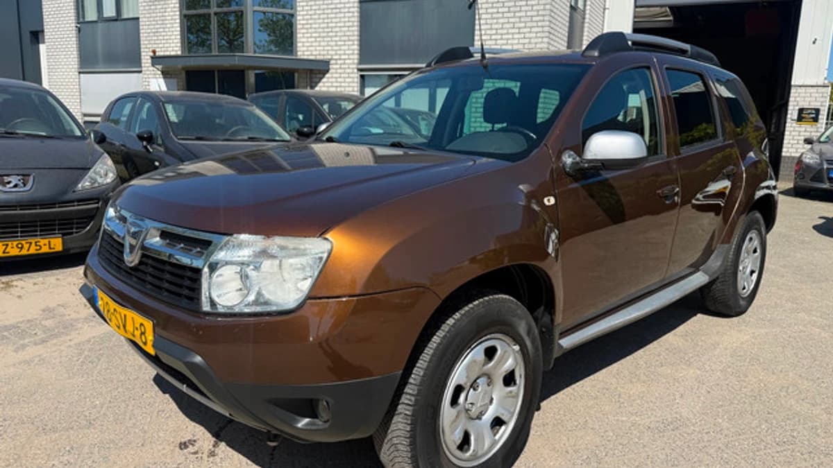 Dacia Duster — foto 1