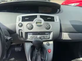 Renault Grand Scénic thumbnail 16