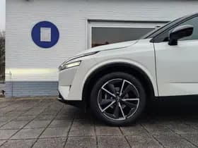 Nissan Qashqai thumbnail 4