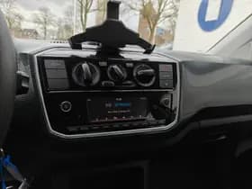 Volkswagen Up thumbnail 24