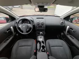Nissan Qashqai thumbnail 4