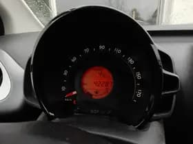 Toyota Aygo thumbnail 5