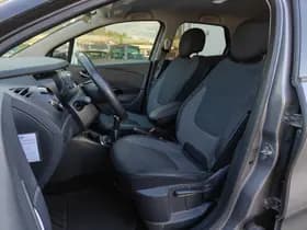 Renault Captur thumbnail 3
