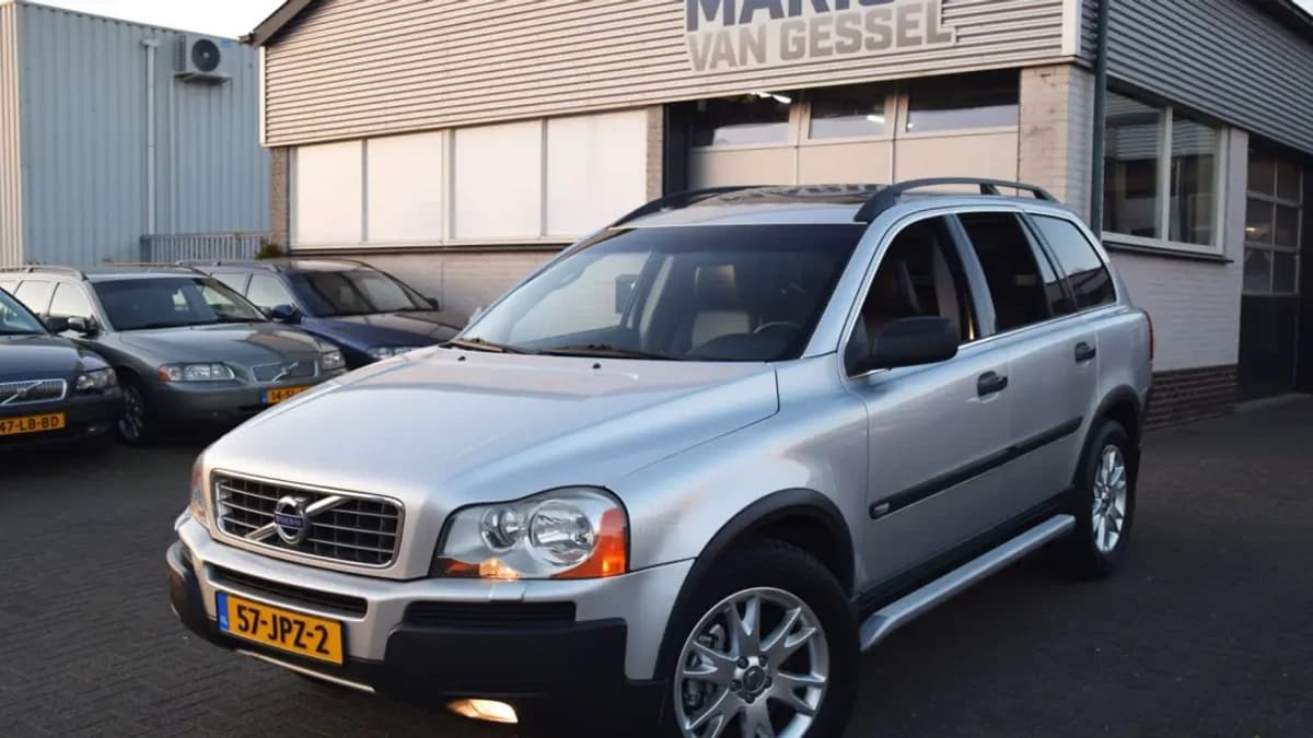 Volvo XC90 — foto 1