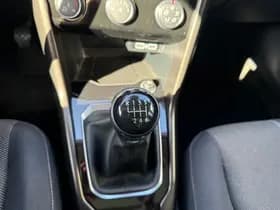 Volkswagen T-Roc thumbnail 21