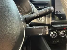 Renault Captur thumbnail 31