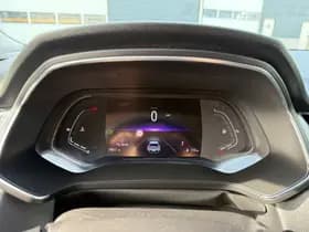 Renault Captur thumbnail 37