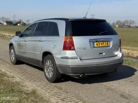 Chrysler Pacifica thumbnail 11