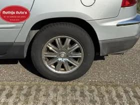 Chrysler Pacifica thumbnail 10