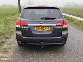 Subaru Legacy thumbnail 11