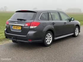 Subaru Legacy thumbnail 12