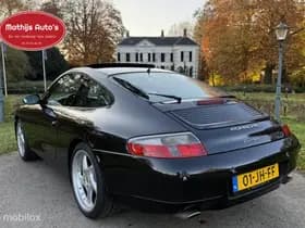 Porsche 911 thumbnail 4