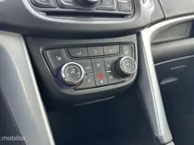Opel Zafira thumbnail 16