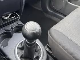 Suzuki SX4 thumbnail 17