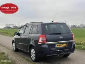 Opel Zafira thumbnail 8