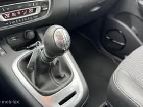 Renault Scénic thumbnail 17