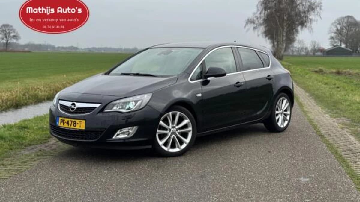 Opel Astra — foto 1