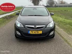 Opel Astra thumbnail 2