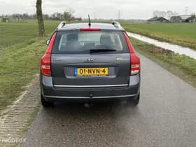 Kia Cee'd thumbnail 12