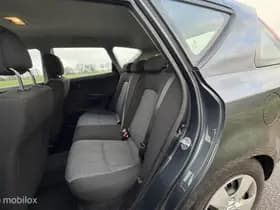 Kia Cee'd thumbnail 15