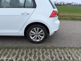 Volkswagen Golf thumbnail 13