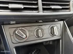 Volkswagen Polo thumbnail 18