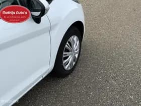 Ford Fiesta thumbnail 9