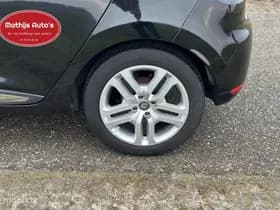 Renault Clio thumbnail 10