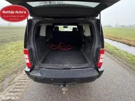 Dodge Nitro thumbnail 8