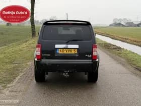 Dodge Nitro thumbnail 10