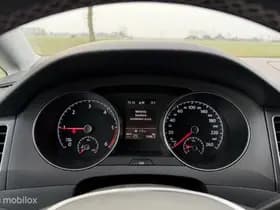 Volkswagen Golf thumbnail 23