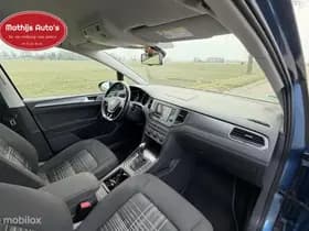 Volkswagen Golf thumbnail 4