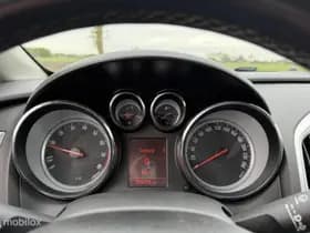 Opel Astra thumbnail 18