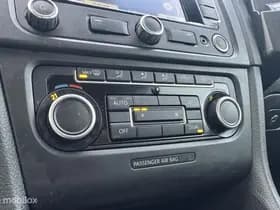 Volkswagen Golf thumbnail 14