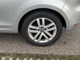 Volkswagen Golf thumbnail 16