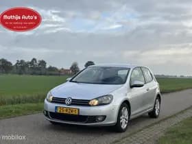Volkswagen Golf thumbnail 4