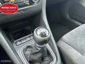 Volkswagen Golf thumbnail 10