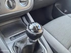 Volkswagen Golf thumbnail 19