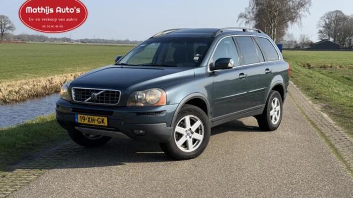 Volvo XC90 — foto 1