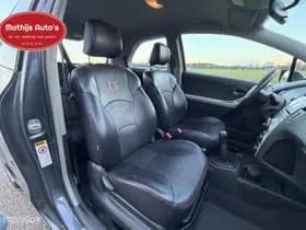 Toyota Yaris thumbnail 5