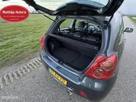 Toyota Yaris thumbnail 8