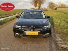 Škoda Superb thumbnail 2