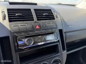 Volkswagen Polo thumbnail 18