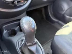 Nissan Micra thumbnail 12