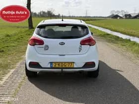 Kia Cee'd thumbnail 8