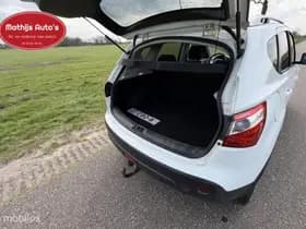 Nissan Qashqai thumbnail 8