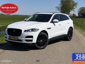 Jaguar F-Pace thumbnail 1