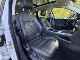 Jaguar F-Pace thumbnail 12