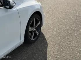 Volvo V40 thumbnail 19